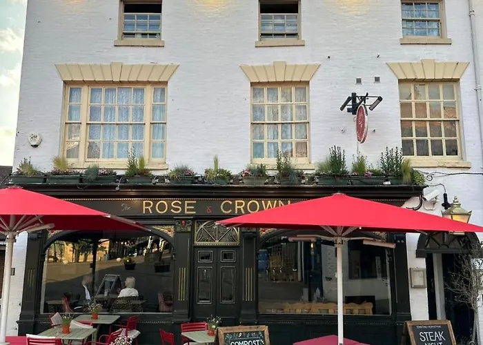 Romantic hotel: The Rose And Crown